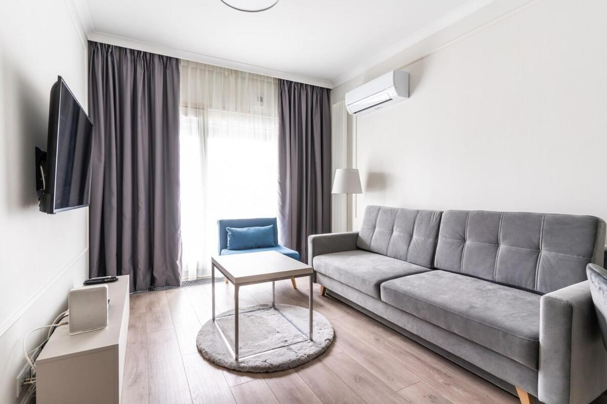 Urban Chic - - Mennica Appartement Warschau